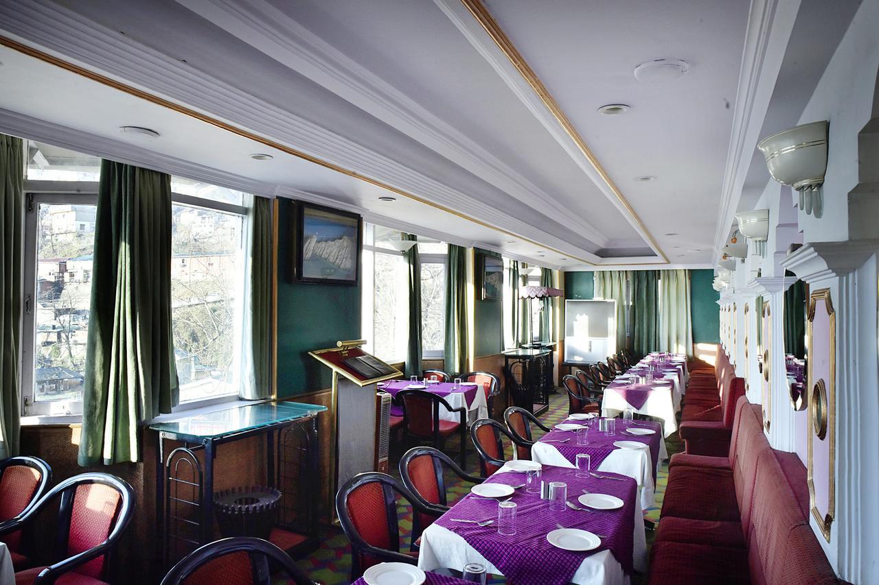 Oyo 8917 Hotel Crystal Palace Шимла Экстерьер фото