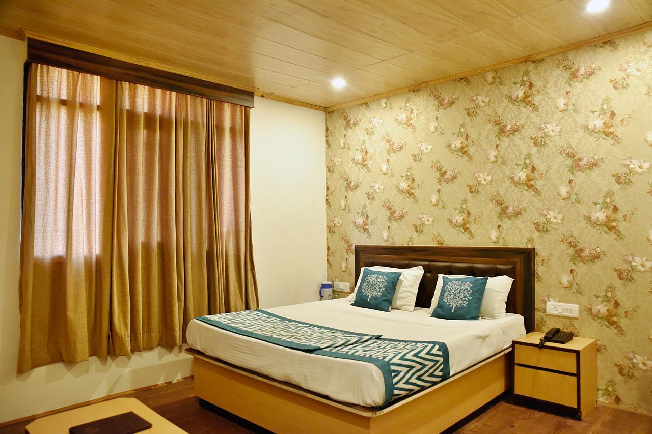 Oyo 8917 Hotel Crystal Palace Шимла Экстерьер фото